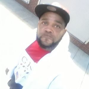 Meet your Posher, Carlos